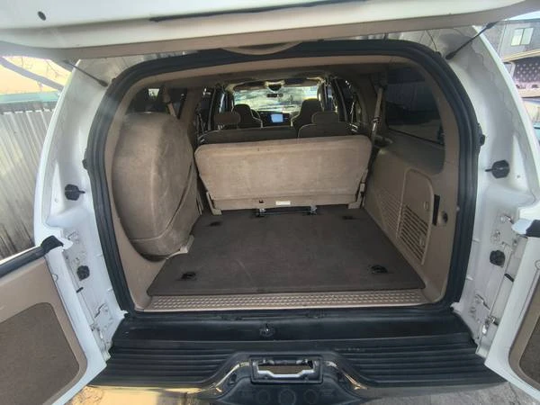 2004 Ford Excursion - Image 16 of 19