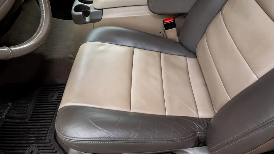 2004 Ford Excursion - Image 14 of 27