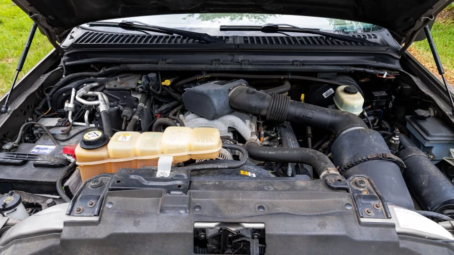 2004 Ford Excursion - Image 7 of 27