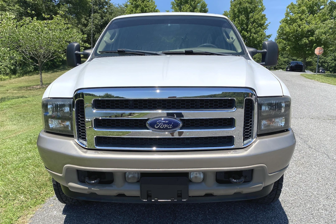2004 Ford Excursion - Image 2 of 5