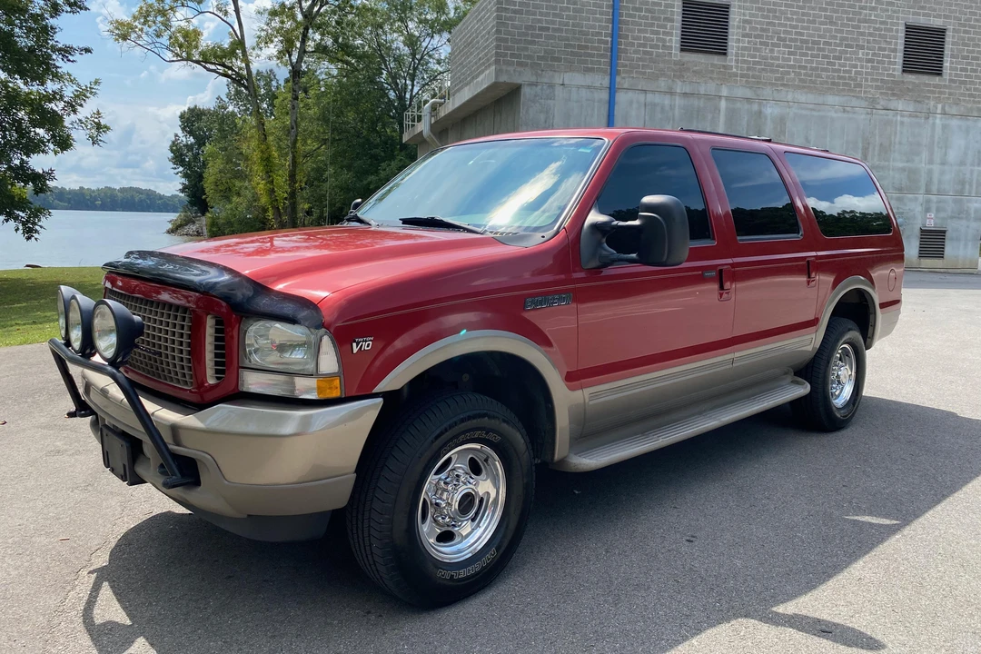 2004 Ford Excursion - Image 8 of 31