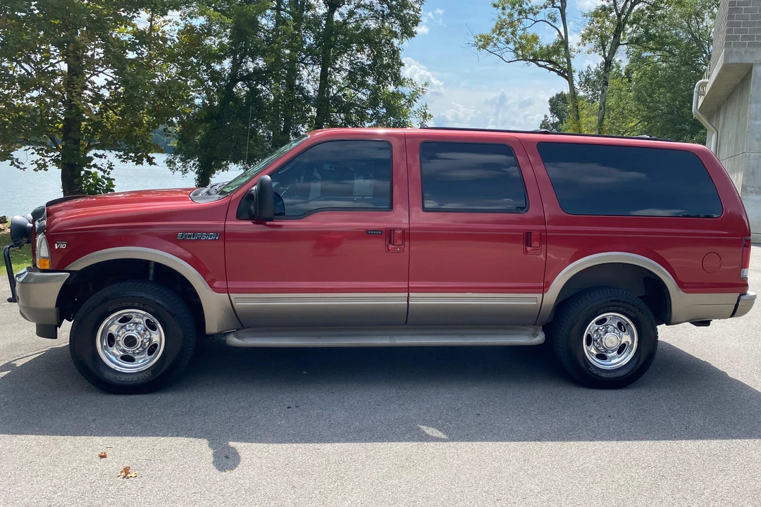 2004 Ford Excursion - Image 3 of 31