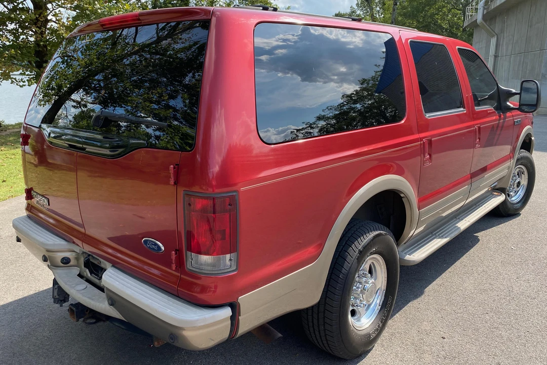 2004 Ford Excursion - Image 4 of 31