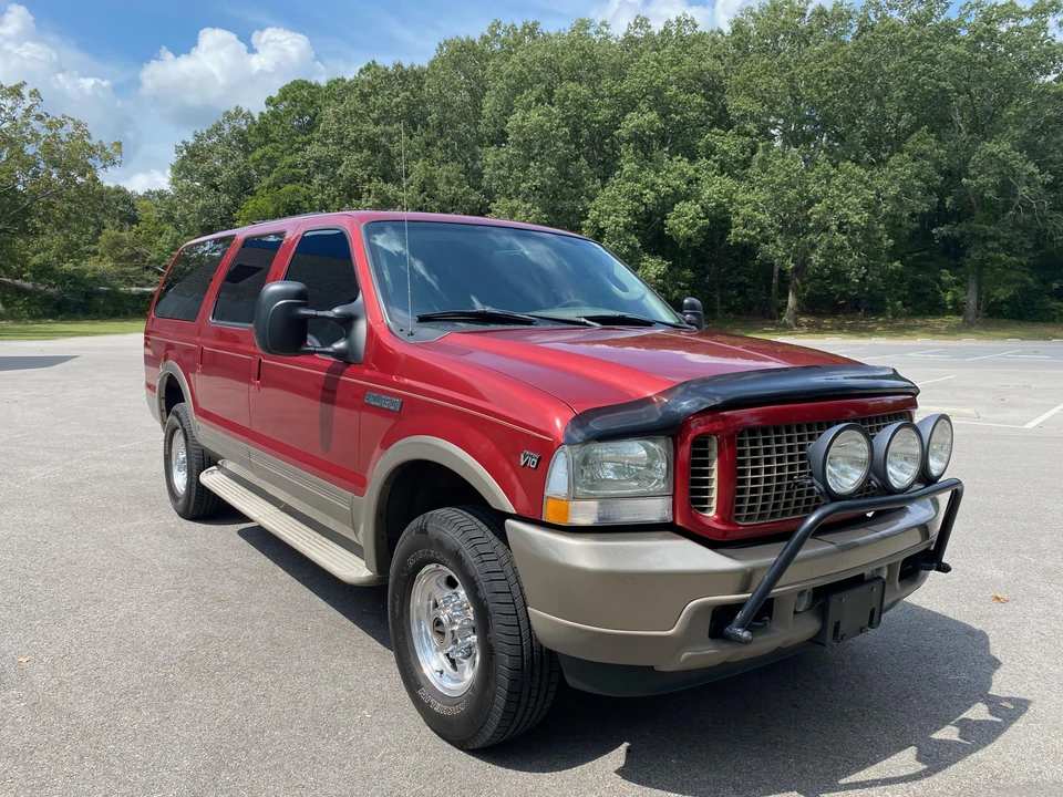 2004 Ford Excursion - Image 15 of 31