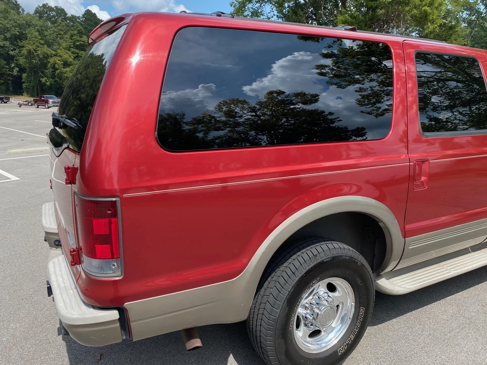 2004 Ford Excursion - Image 27 of 31