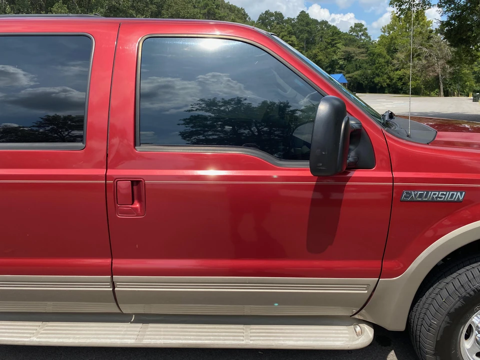 2004 Ford Excursion - Image 29 of 31