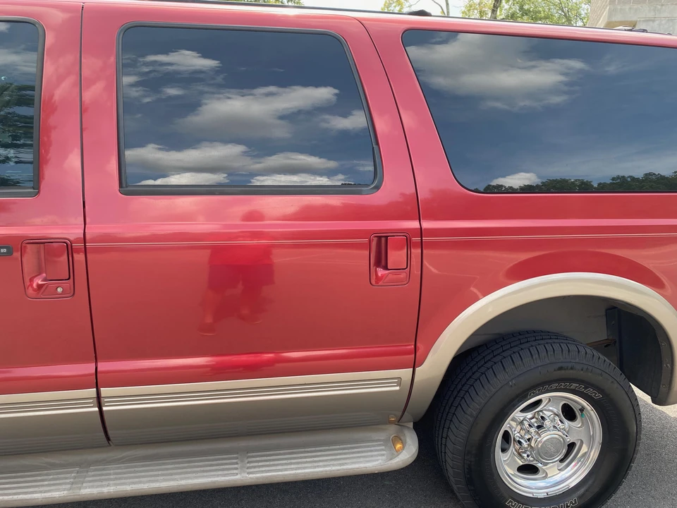2004 Ford Excursion - Image 23 of 31