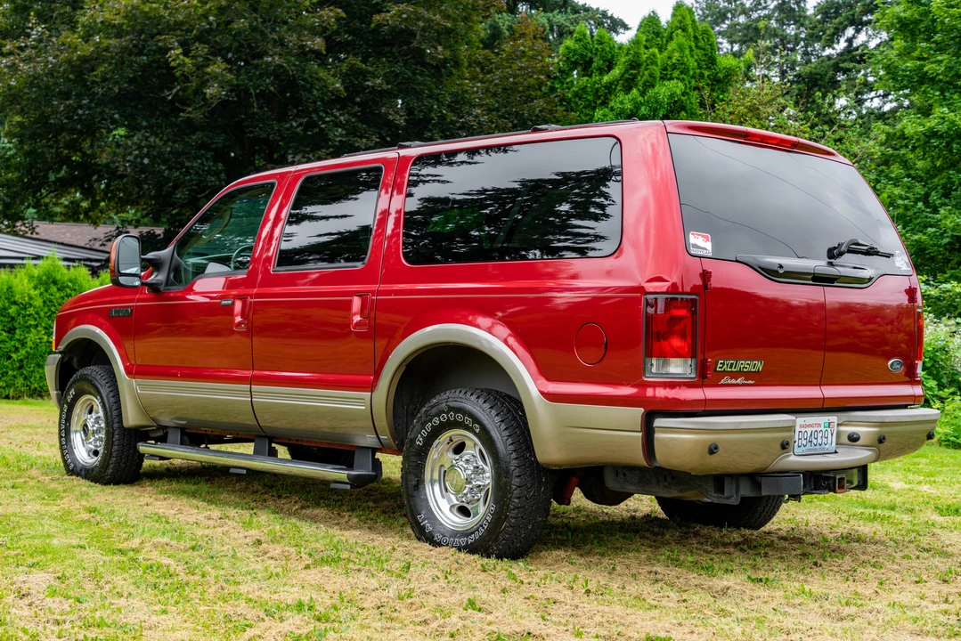 2004 Ford Excursion - Image 7 of 31
