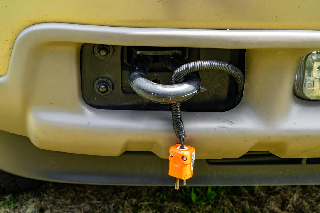 2004 Ford Excursion - Image 11 of 31