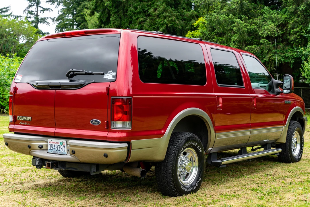 2004 Ford Excursion - Image 4 of 31