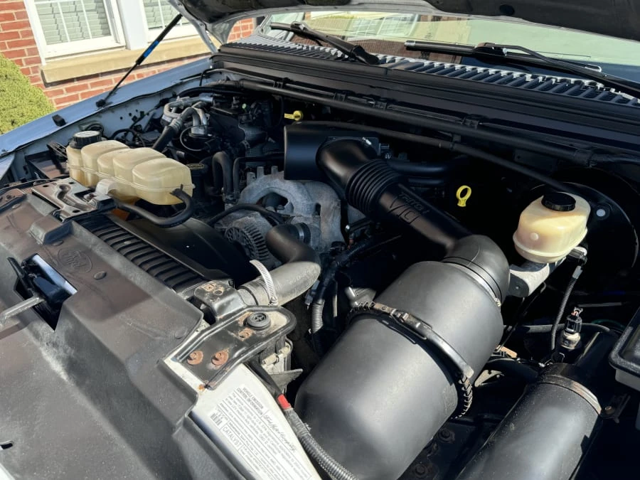 2004 Ford Excursion - Image 9 of 10