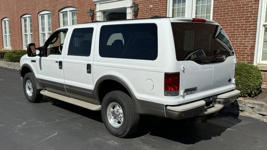 2004 Ford Excursion - Image 3 of 10