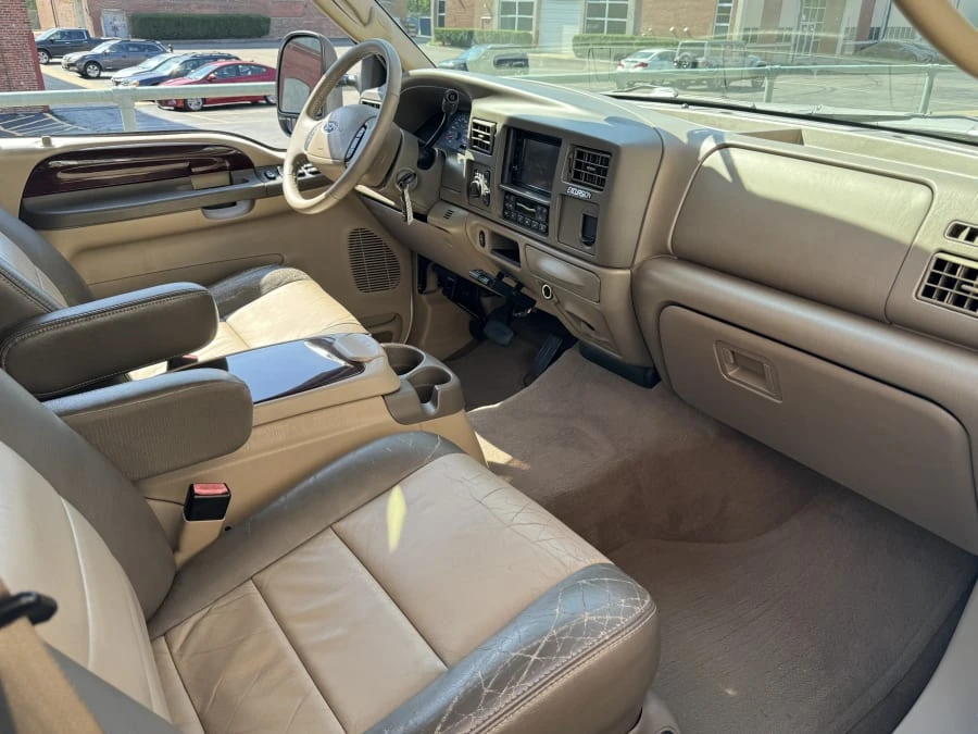 2004 Ford Excursion - Image 7 of 10