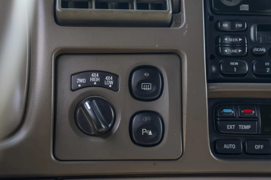 2004 Ford Excursion - Image 29 of 31