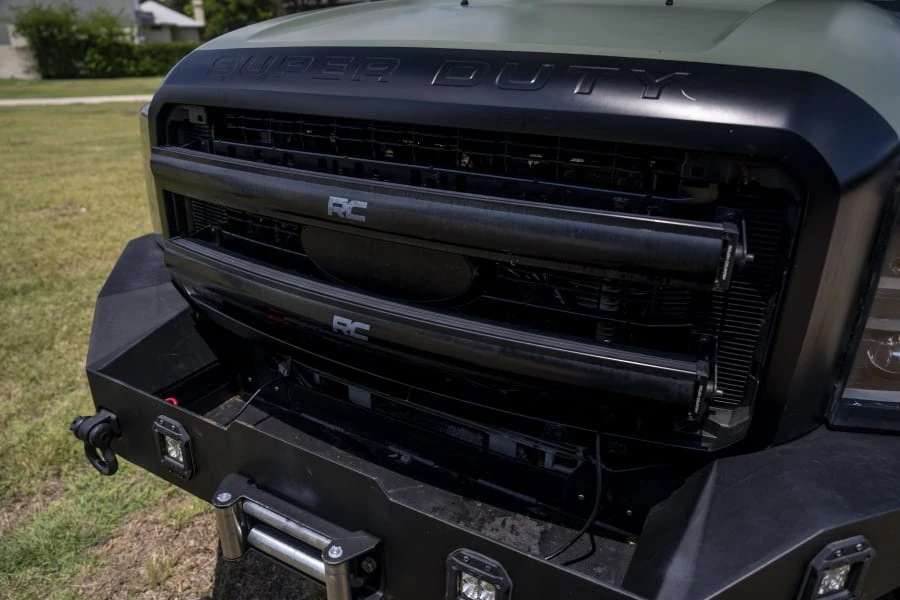 2004 Ford Excursion - Image 18 of 31
