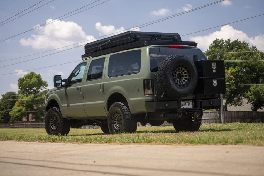 2004 Ford Excursion - Image 8 of 31