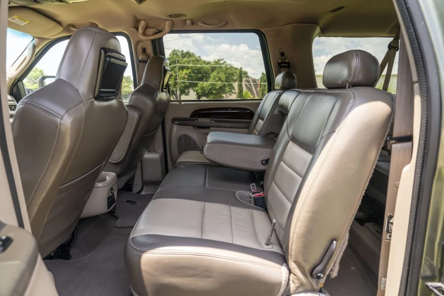 2004 Ford Excursion - Image 30 of 31