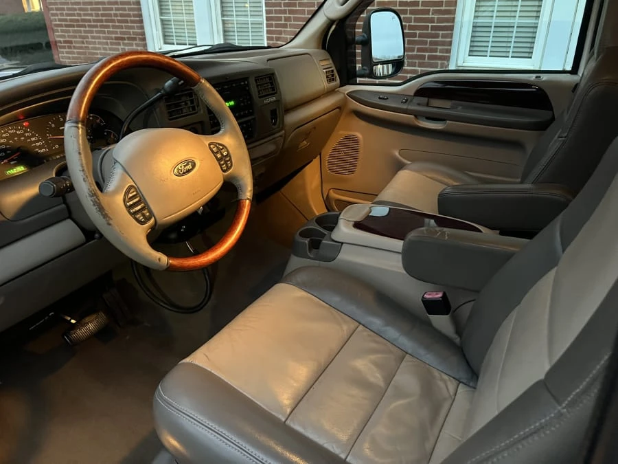 2004 Ford Excursion - Image 4 of 11