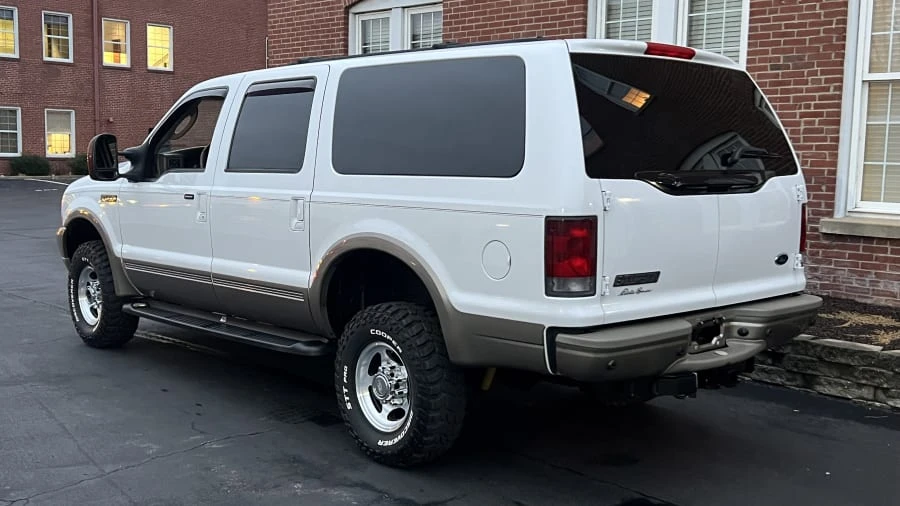 2004 Ford Excursion - Image 3 of 11