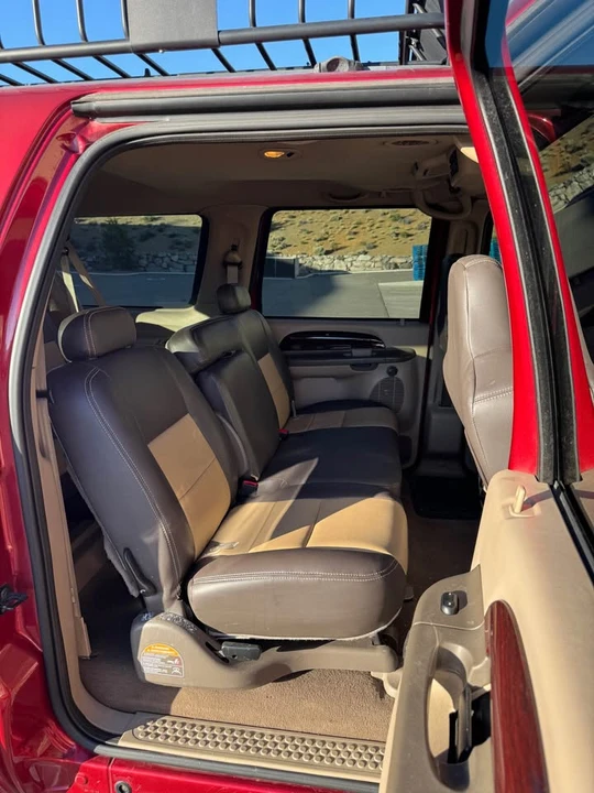2004 Ford Excursion - Image 12 of 20