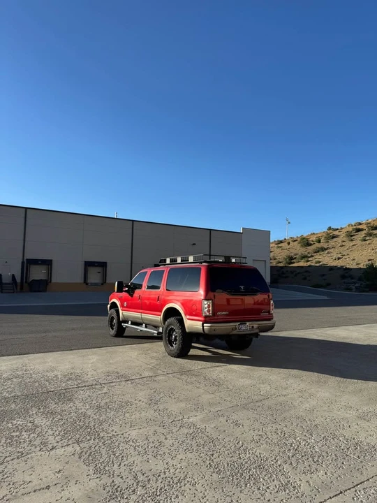 2004 Ford Excursion - Image 6 of 20