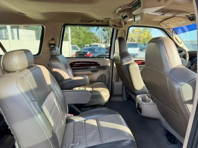 2004 Ford Excursion - Image 10 of 15