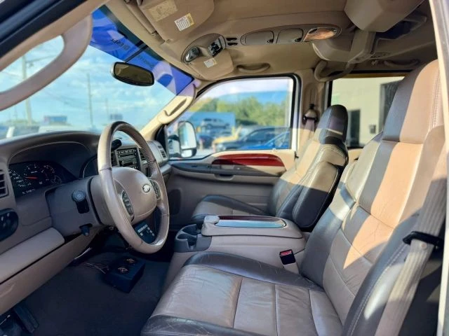 2004 Ford Excursion - Image 13 of 15
