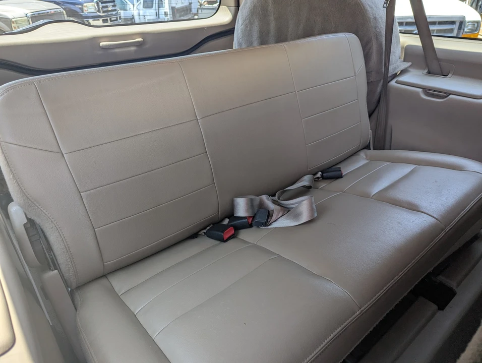 2004 Ford Excursion - Image 14 of 20