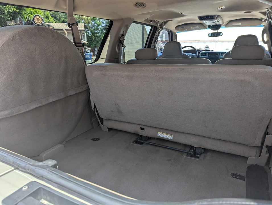2004 Ford Excursion - Image 12 of 20