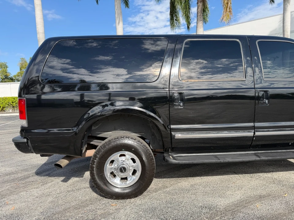 2004 Ford Excursion - Image 12 of 21