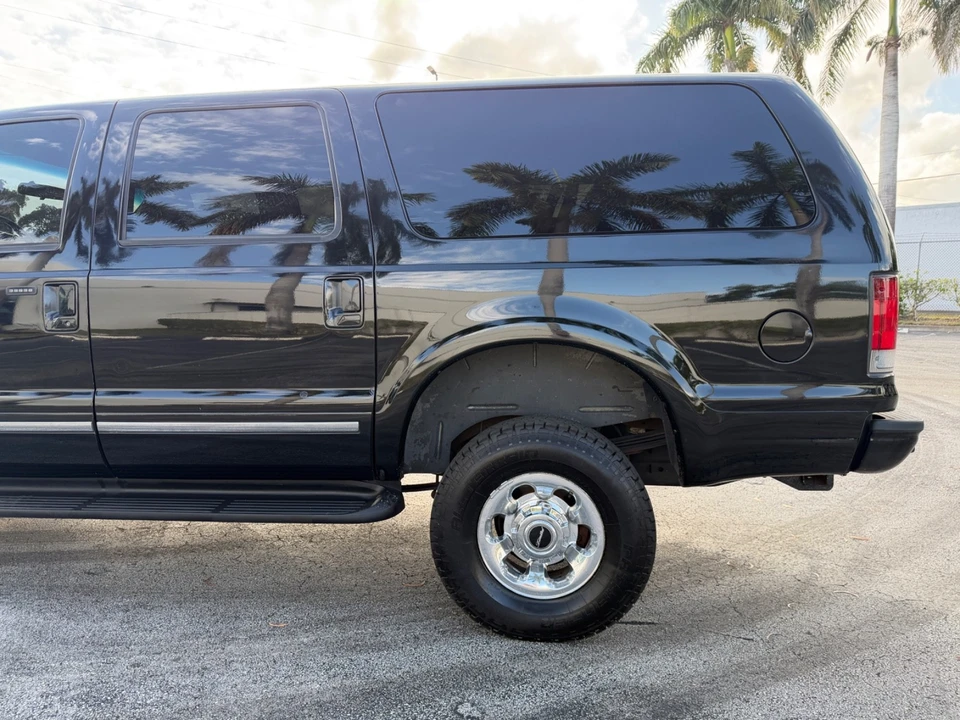2004 Ford Excursion - Image 8 of 21
