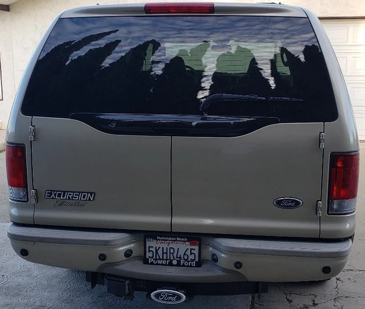 2004 Ford Excursion - Image 17 of 31