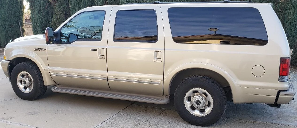 2004 Ford Excursion - Image 11 of 31