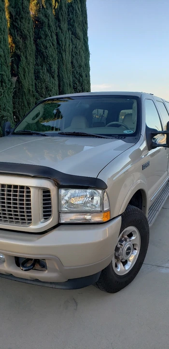 2004 Ford Excursion - Image 28 of 31