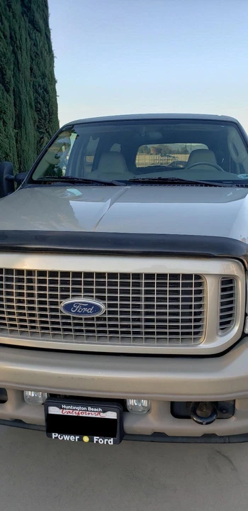 2004 Ford Excursion - Image 26 of 31