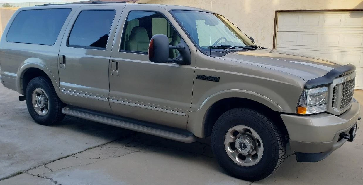 2004 Ford Excursion - Image 22 of 31