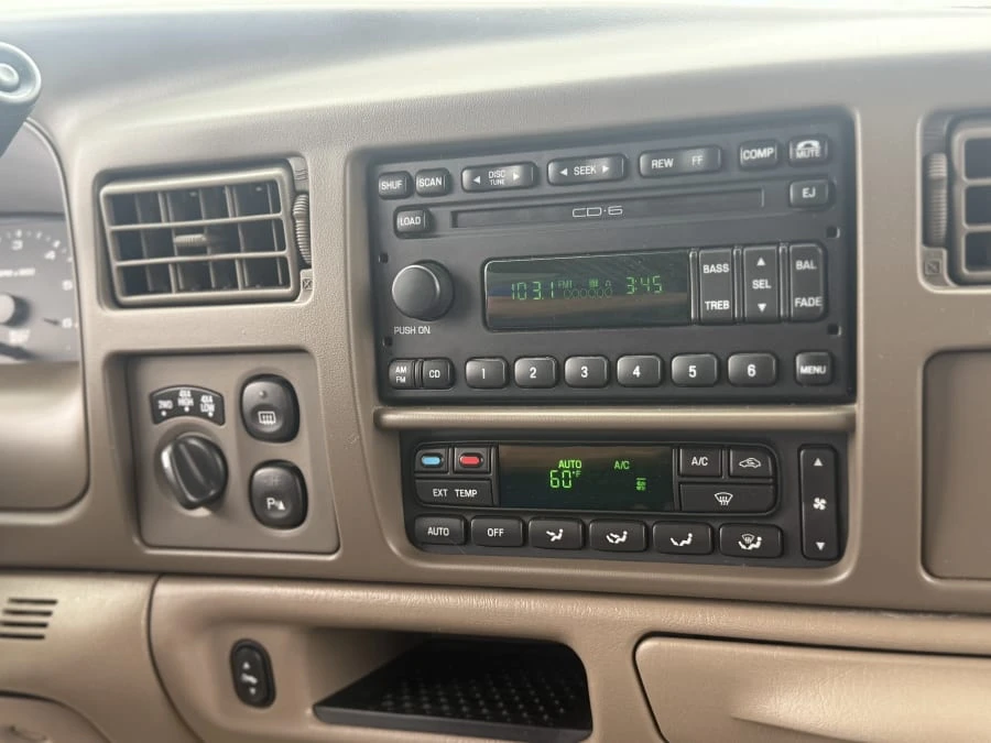 2004 Ford Excursion - Image 12 of 15