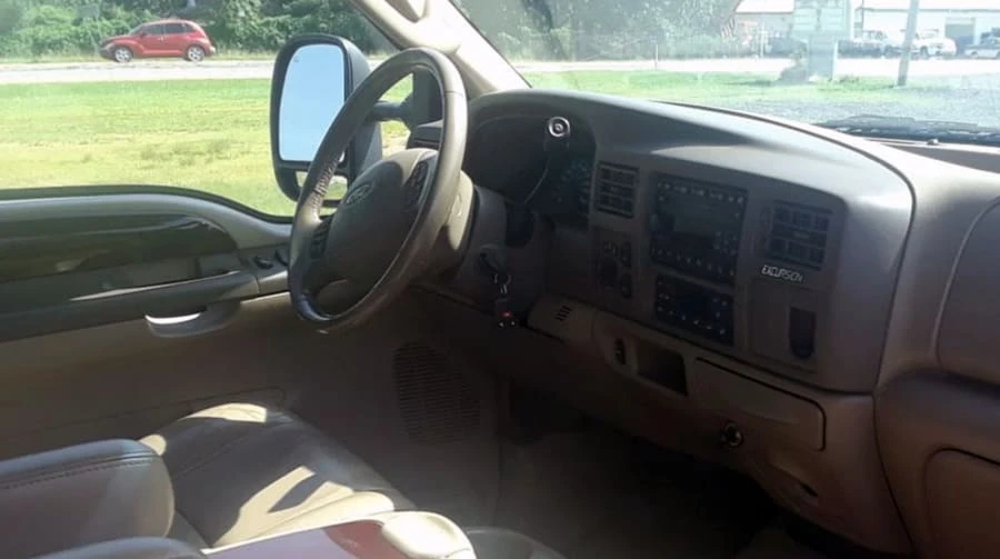 2004 Ford Excursion - Image 4 of 10