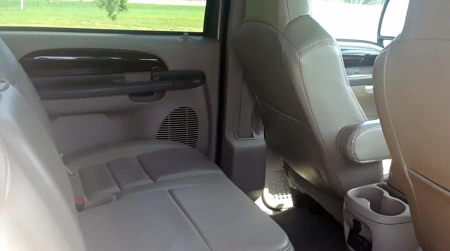 2004 Ford Excursion - Image 5 of 10