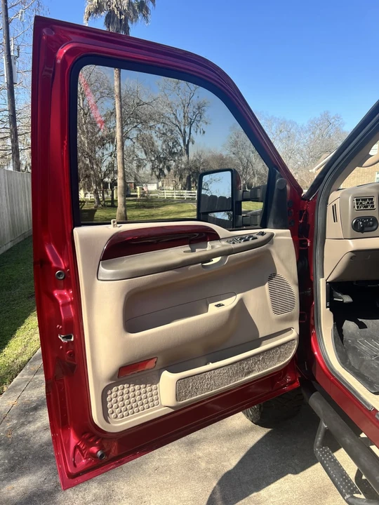 2004 Ford Excursion - Image 25 of 31