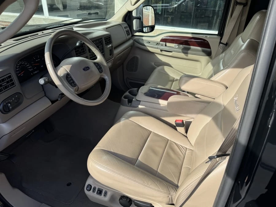 2004 Ford Excursion - Image 6 of 18