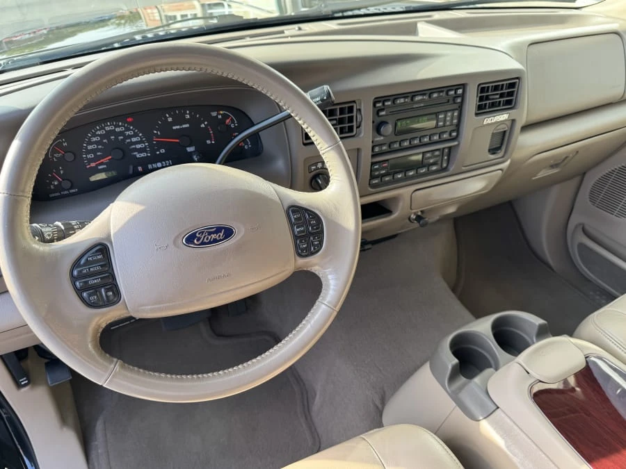 2004 Ford Excursion - Image 15 of 18