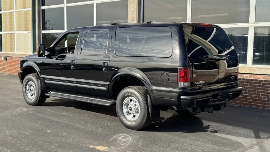 2004 Ford Excursion - Image 3 of 18