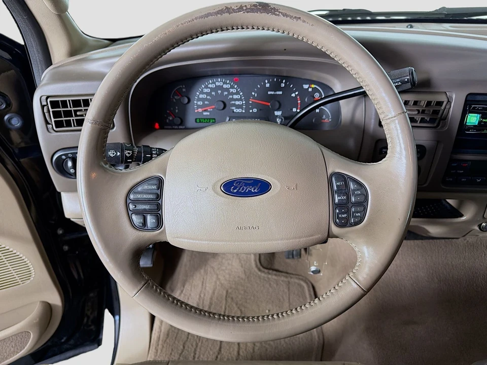2004 Ford Excursion - Image 14 of 21
