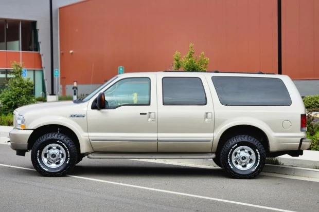 2004 Ford Excursion - Image 3 of 7