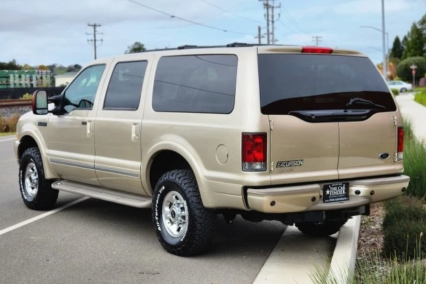 2004 Ford Excursion - Image 2 of 7