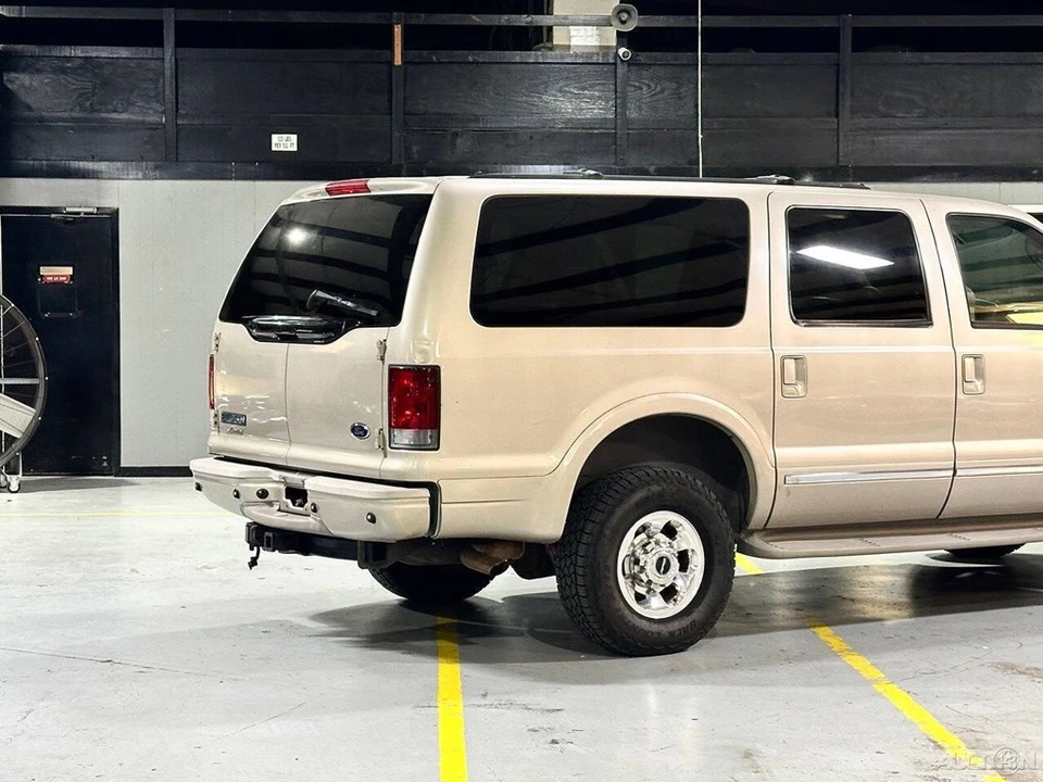 2004 Ford Excursion - Image 7 of 21