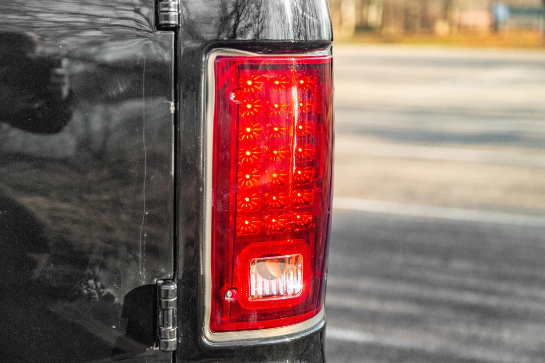 2004 Ford Excursion - Image 17 of 31