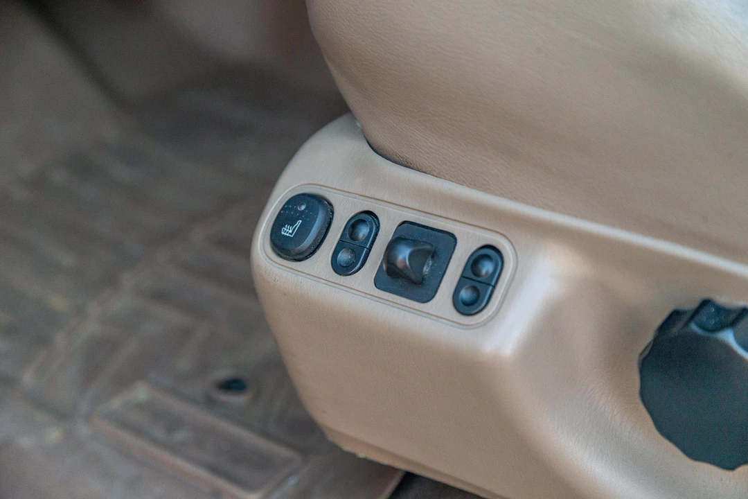 2004 Ford Excursion - Image 30 of 31