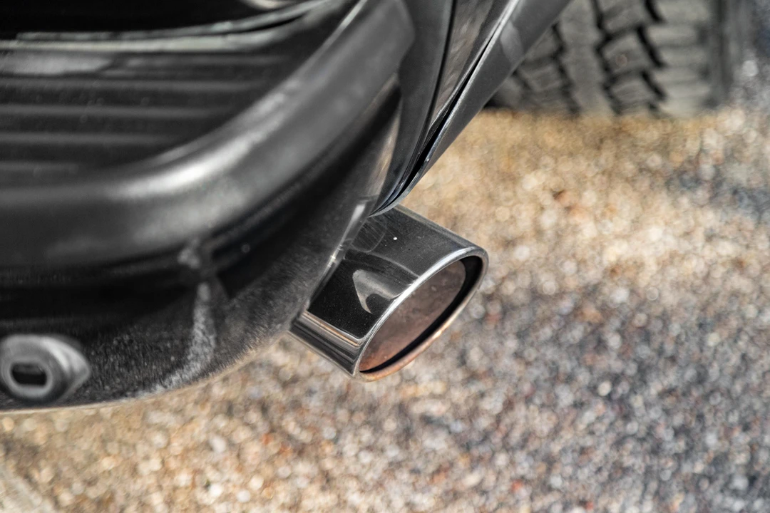 2004 Ford Excursion - Image 19 of 31